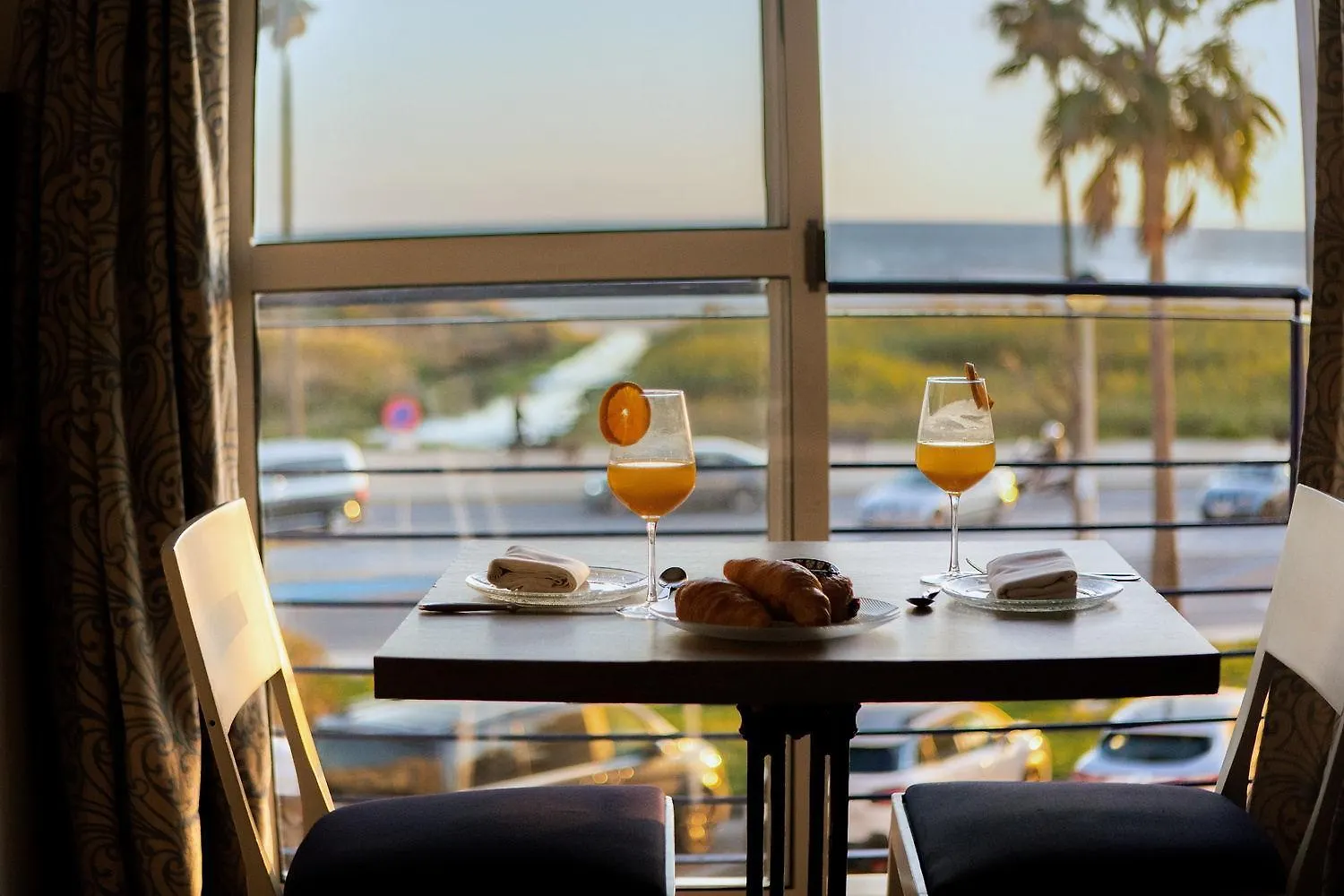 Hotel Playa Conil - Beachfront Studios & Suites Кониль-де-ла-Фронтера
