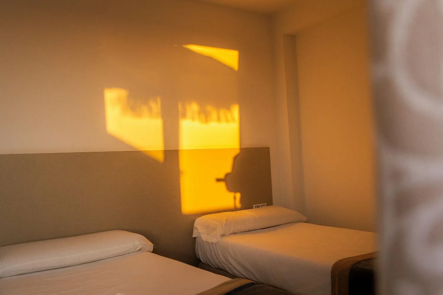 Hotel Playa Conil - Beachfront Studios & Suites 科尼尔-德拉弗龙特拉