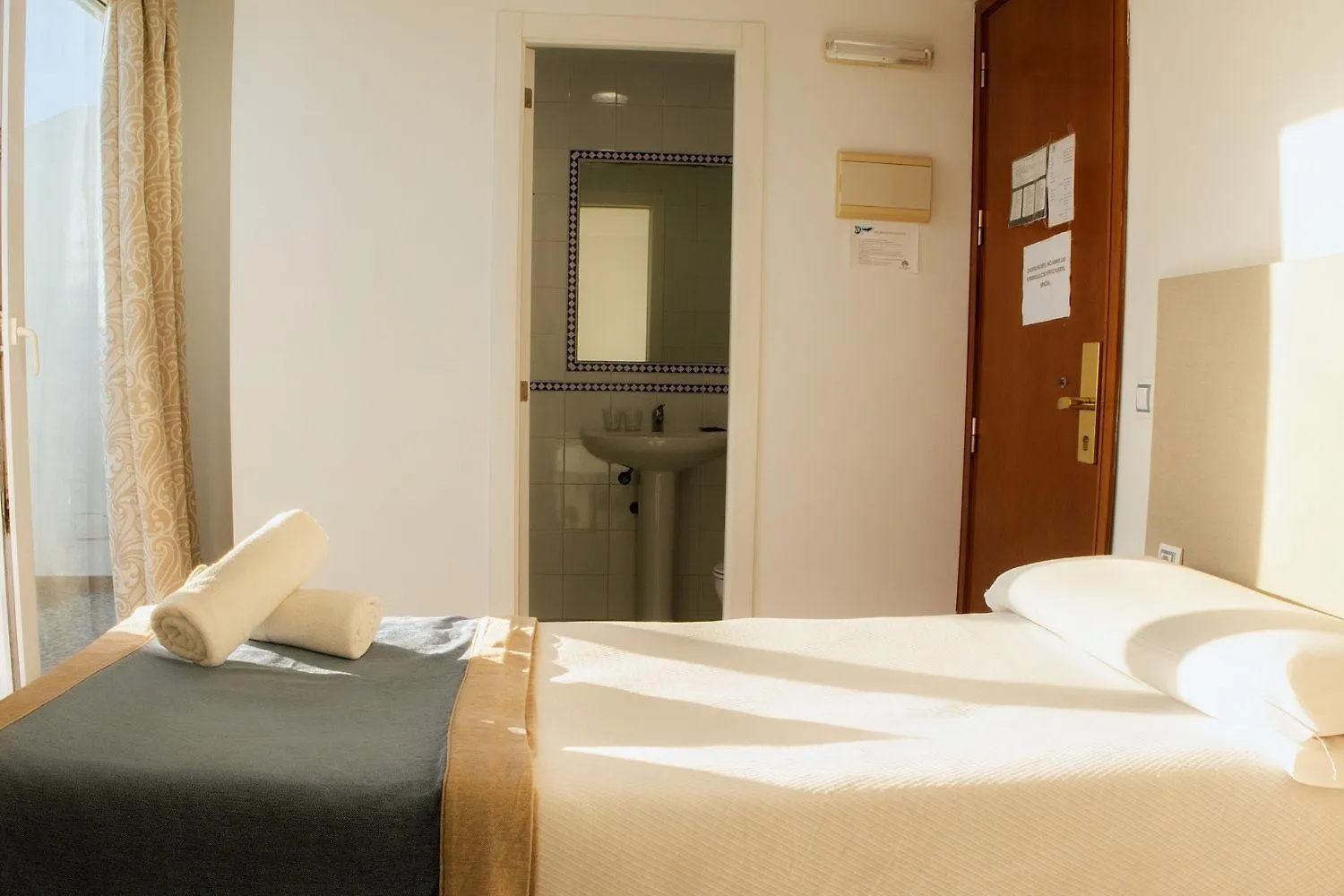 Hotel Playa Conil - Beachfront Studios & Suites 科尼尔-德拉弗龙特拉 西班牙